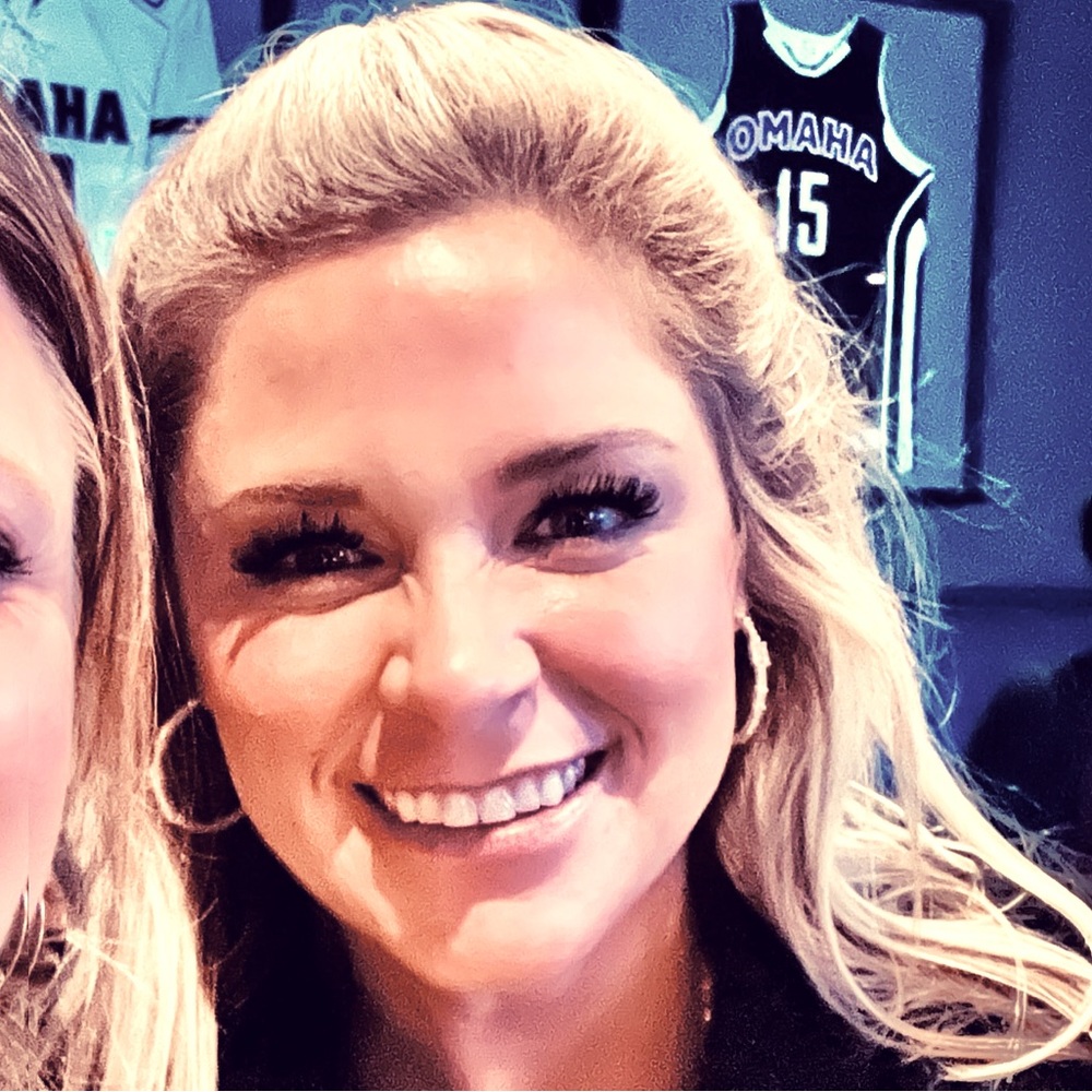 Meet your Posher, Stephanie